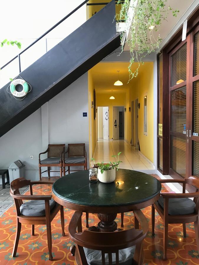 Matta Lodge Kuta Selatan Extérieur photo